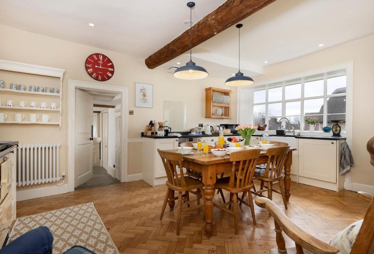 Beautiful Cotswold Farmhouse With Hot Tub 曼彻斯特 外观 照片