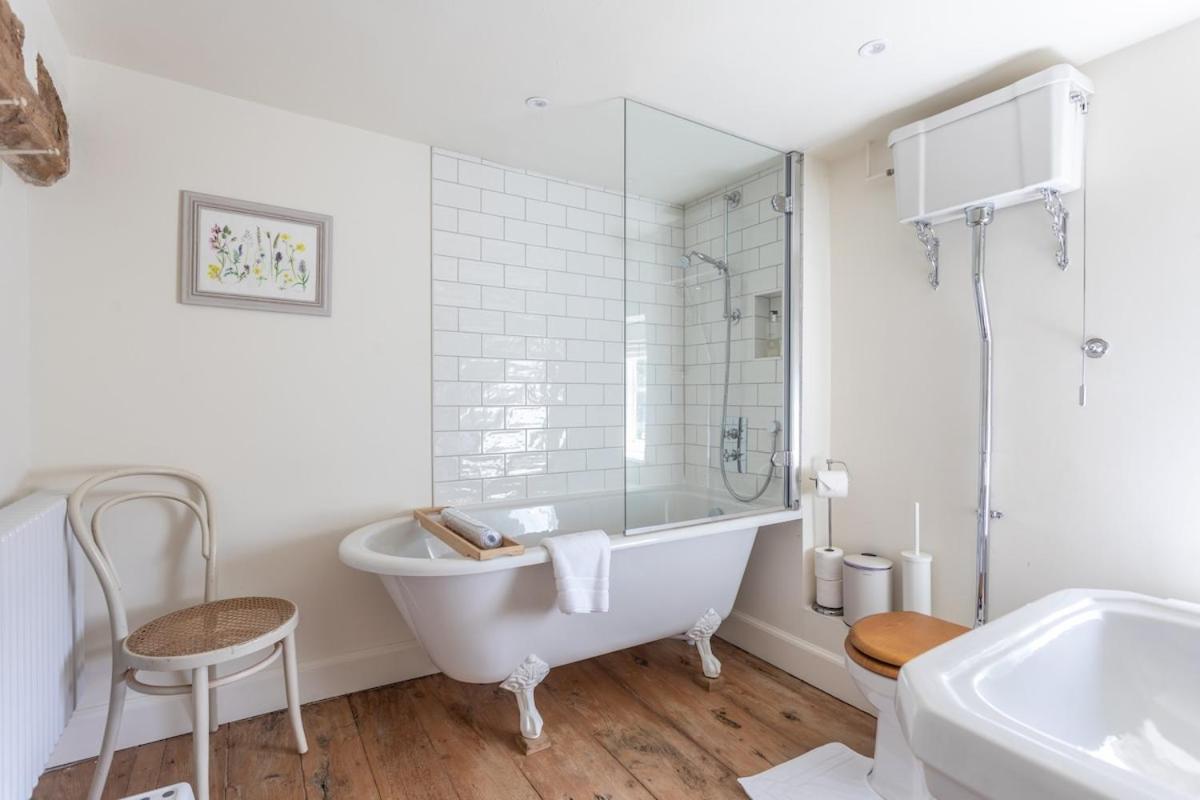 Beautiful Cotswold Farmhouse With Hot Tub 曼彻斯特 外观 照片