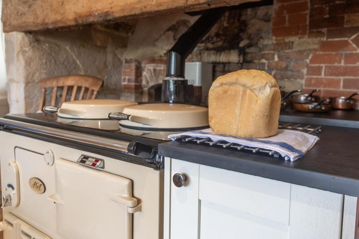Beautiful Cotswold Farmhouse With Hot Tub 曼彻斯特 外观 照片