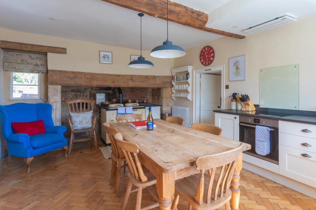 Beautiful Cotswold Farmhouse With Hot Tub 曼彻斯特 外观 照片