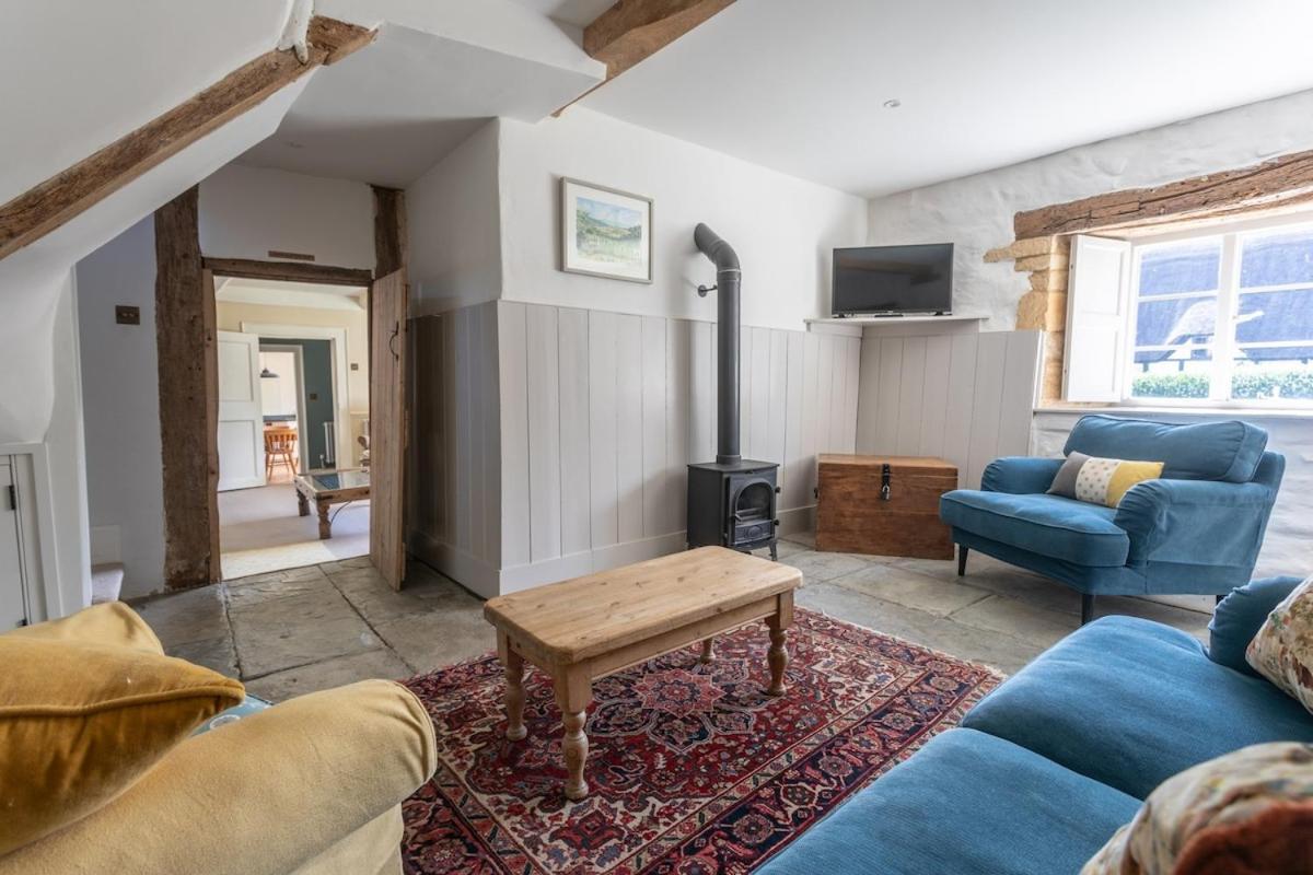 Beautiful Cotswold Farmhouse With Hot Tub 曼彻斯特 外观 照片