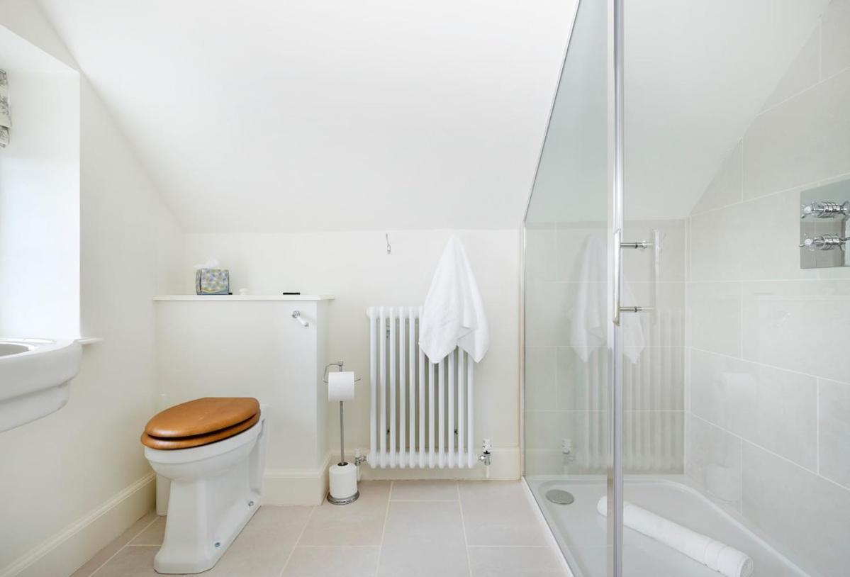 Beautiful Cotswold Farmhouse With Hot Tub 曼彻斯特 外观 照片
