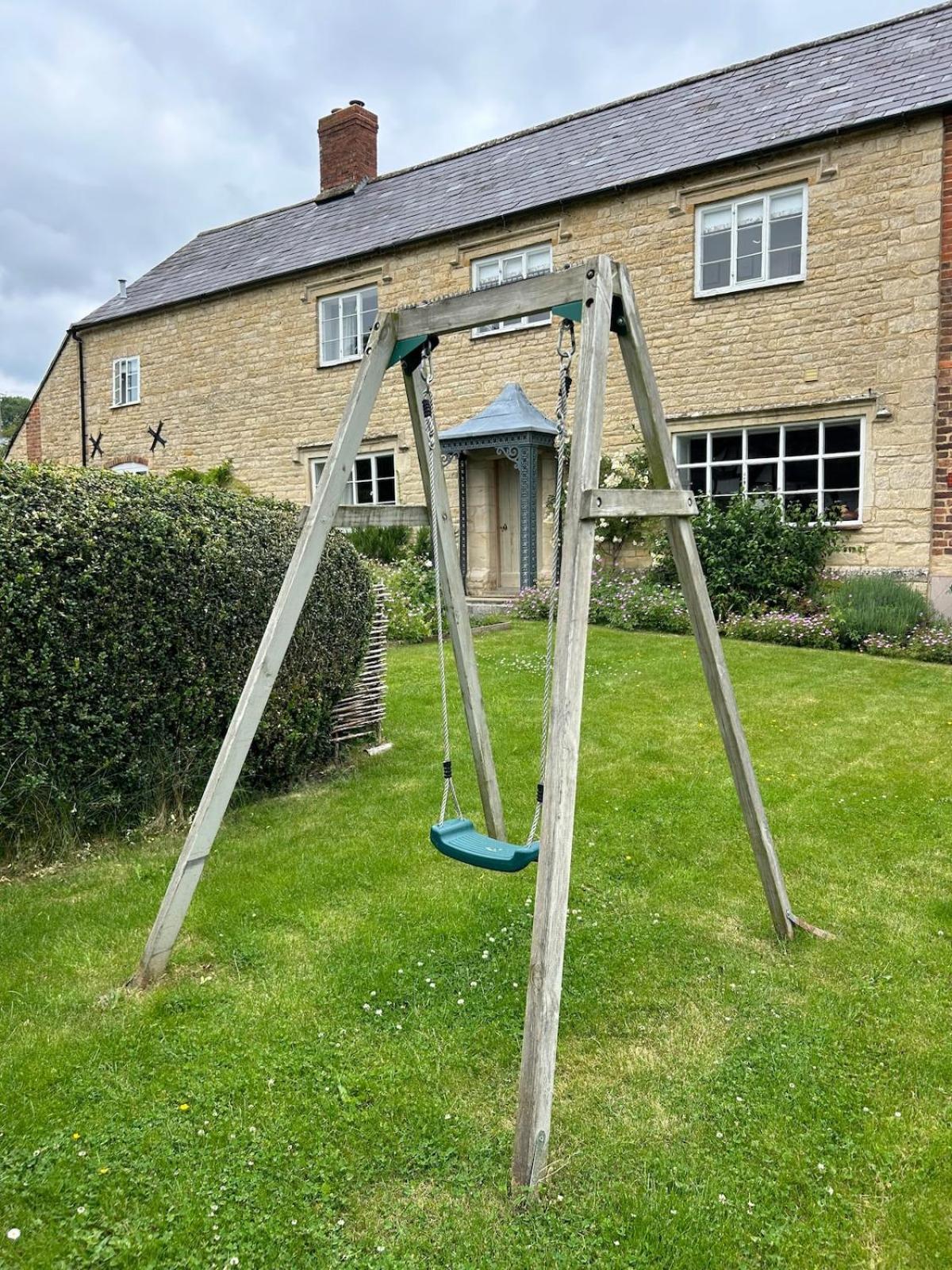 Beautiful Cotswold Farmhouse With Hot Tub 曼彻斯特 外观 照片